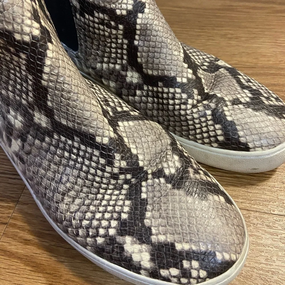 Micheal Kors Snakeskin Chelsea Boot